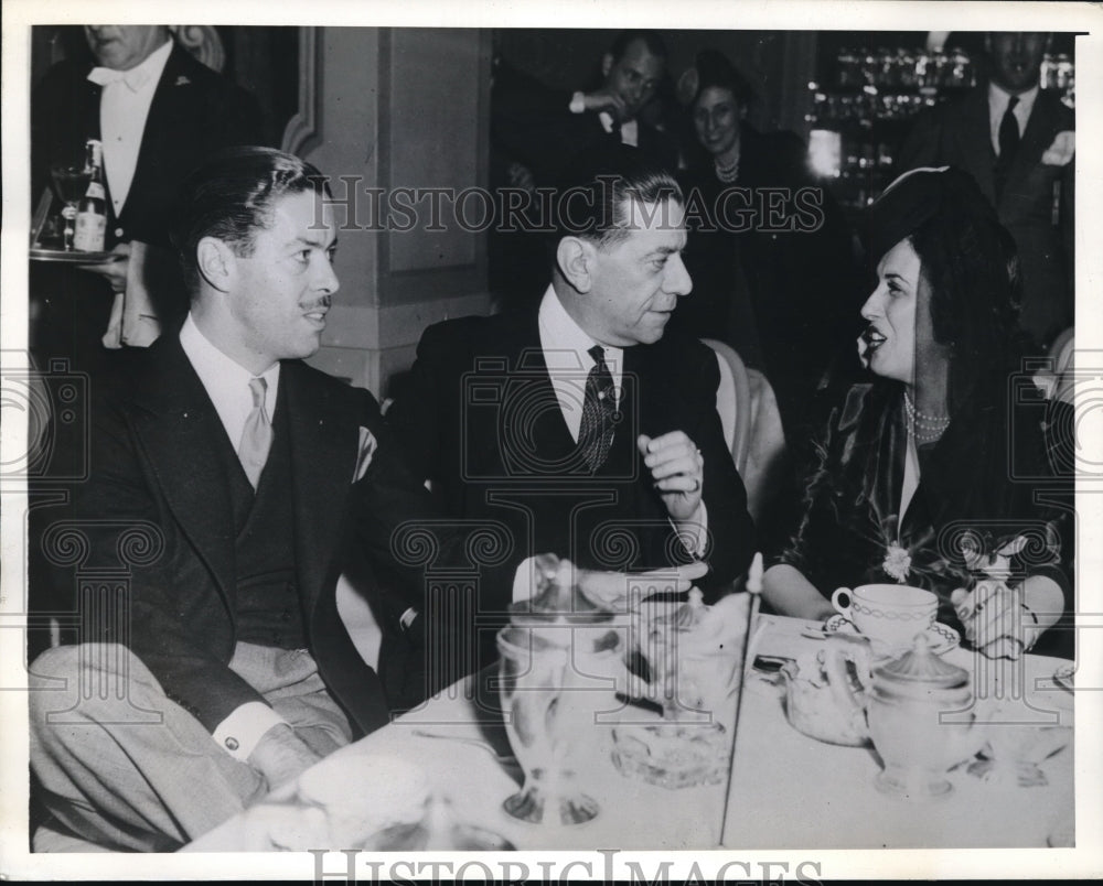 1941 Press Photo Martin De Botelho, Oscar Correla, and MMe. Carolos Martins.- Historic Images