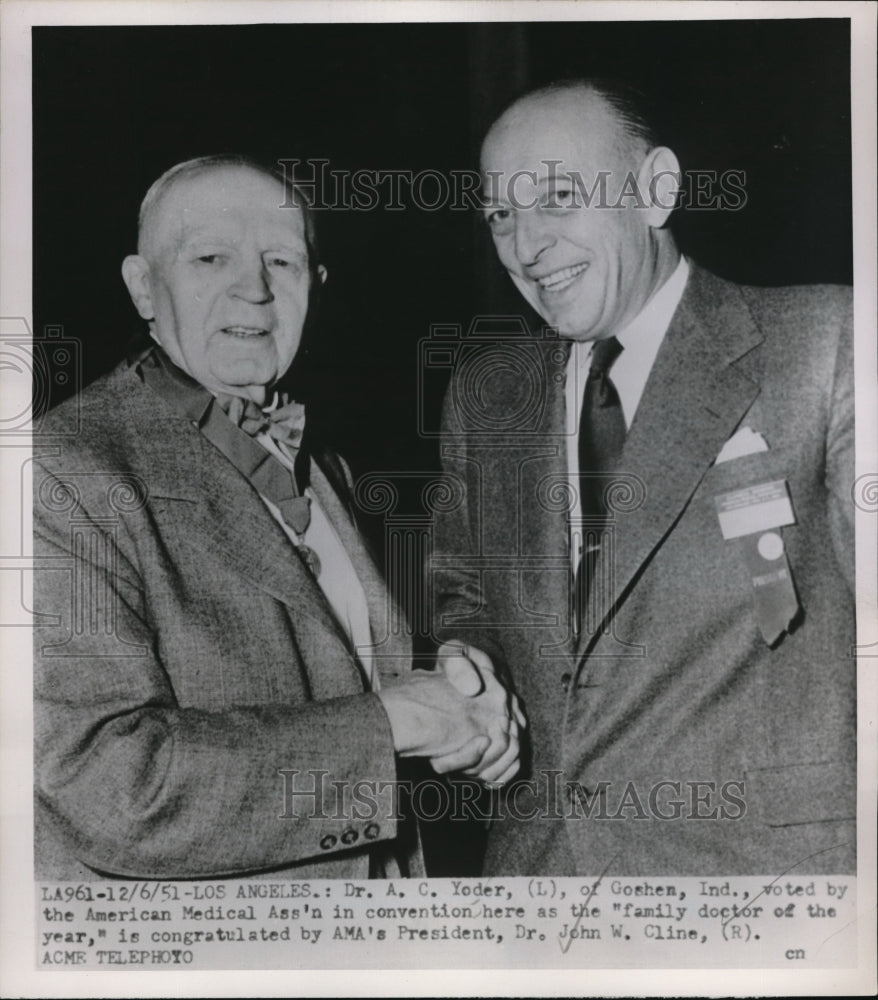 1951 Press Photo Doctors A.C. Yoder and John W. Cline - Historic Images