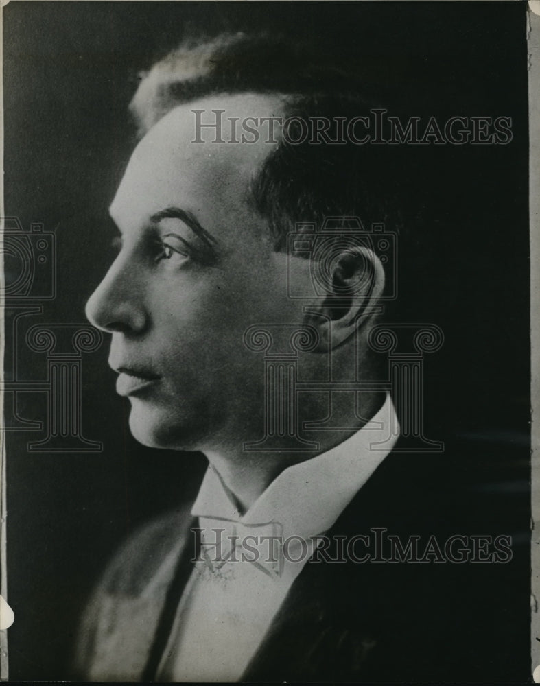 1928 Press Photo Carl R. Youngdahl of the west in the picture.