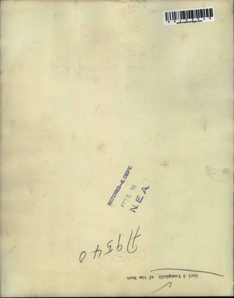 1928 Press Photo Carl R. Youngdahl of the west in the picture.