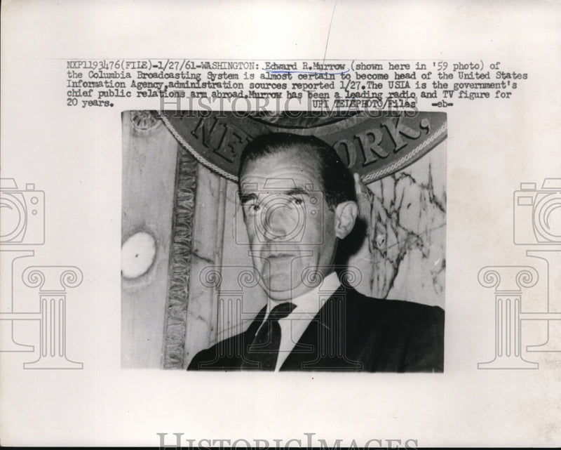 Load image into Gallery viewer, 1961 Press Photo CBS correspondent Edward Murrow in D.C.
