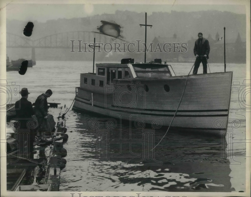 1931 Press Photo Youths Sail To Central &amp; South America In Boat &quot;The Quest&quot;- Historic Images