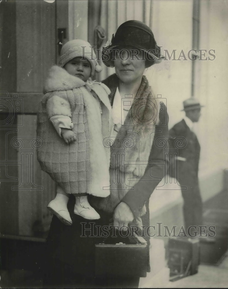 Load image into Gallery viewer, 1925 Press Photo Norman Sheppard Stenographer William Harding
