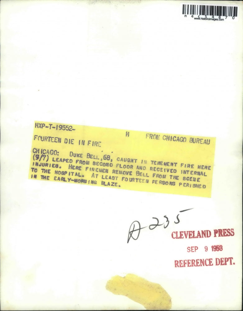 1953 Press Photo Duke Bell Fire Forced Man To Jump From Window