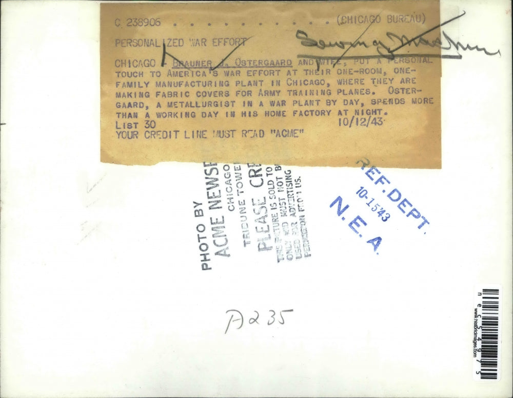 1943 Press Photo Brauner Ostergarrd Sewing Machine