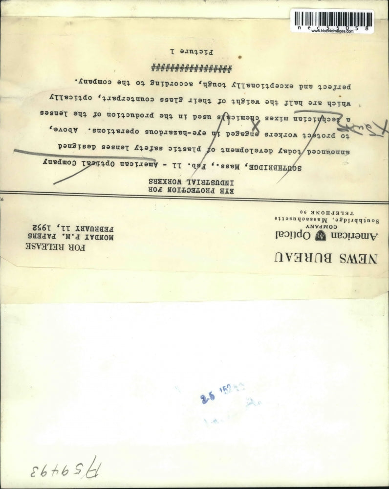 1952 Press Photo American Optical Company develops plastic safety lenses