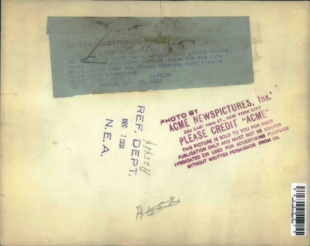 1938 Press Photo Henry Doherty Receives Lucas Award from Roland Allen - nec49853