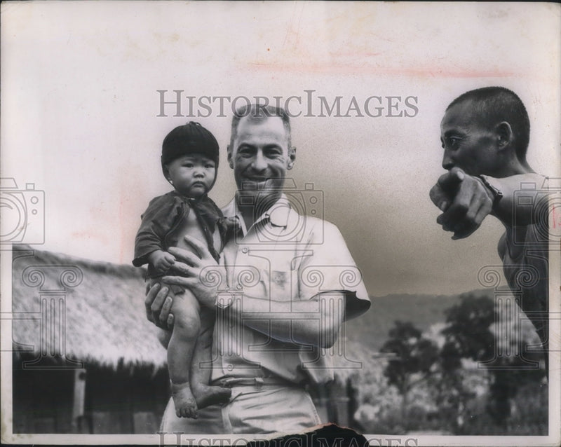 Load image into Gallery viewer, 1961 Press Photo Gordon Young, US Coop Admin in Thailand
