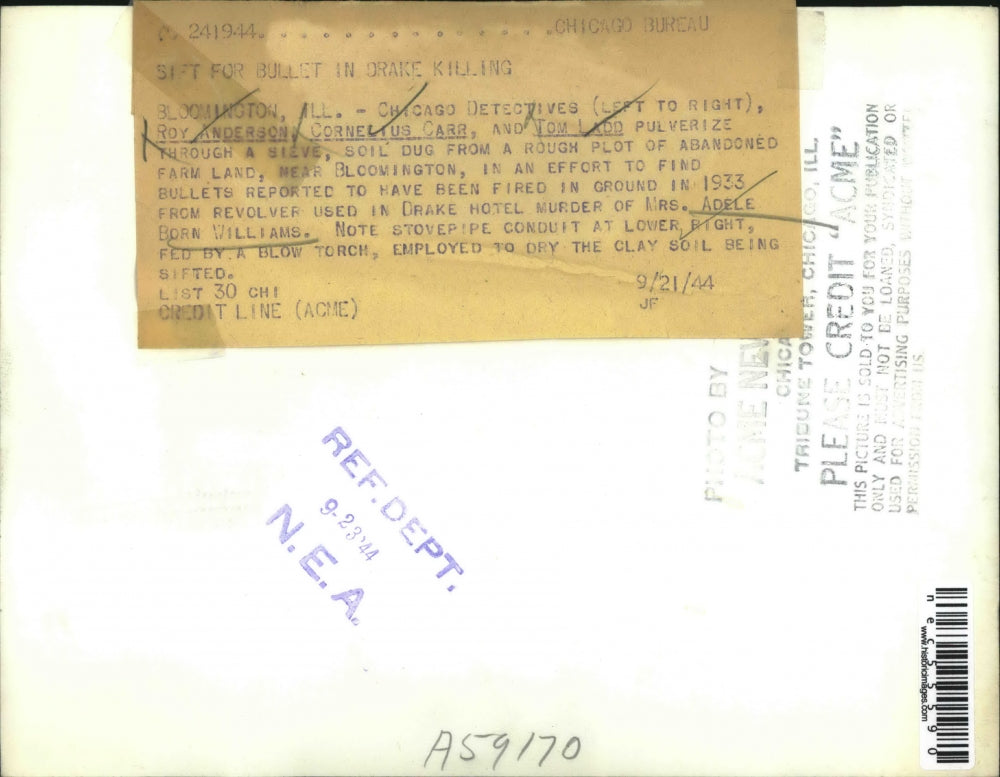 1944 Press Photo Roy Anderson, C Carr, T Ladd Search for Bullets, Bloomington