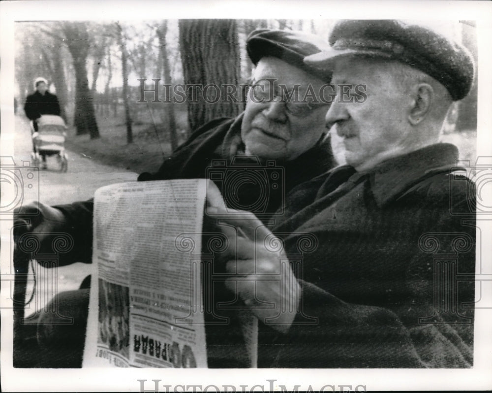 1962 Press Photo Easing of East West Tension