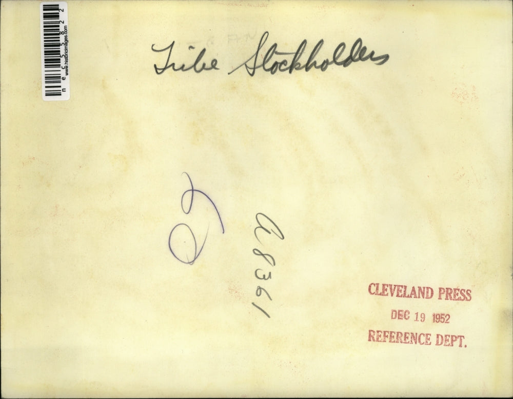 1952 Press Photo Stockholders at a company meeting