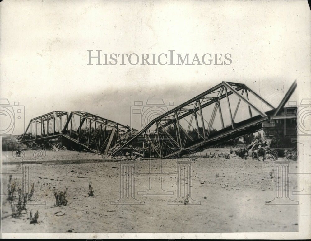 1924 Press Photo Mexican Bridge Dynamited by rebels