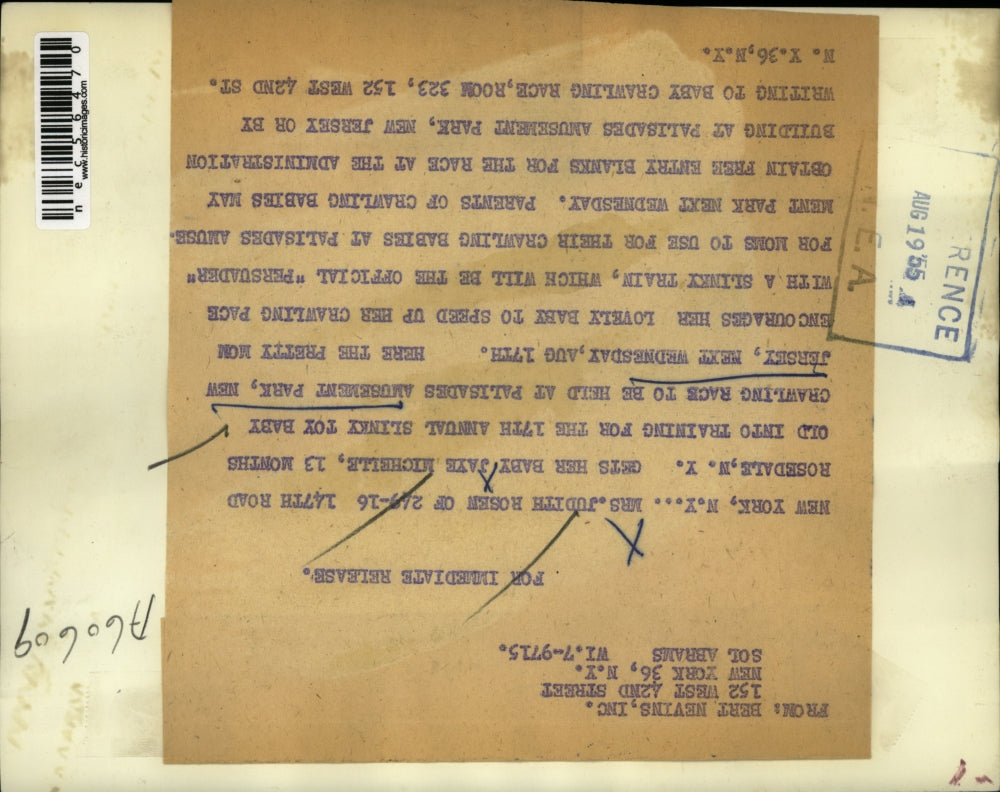 1955 Press Photo J. Rosen, Jaye Michelle, Slinky Baby Crawling Race, New Jersey