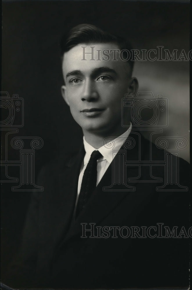 1925 Press Photo Frank Sherdan