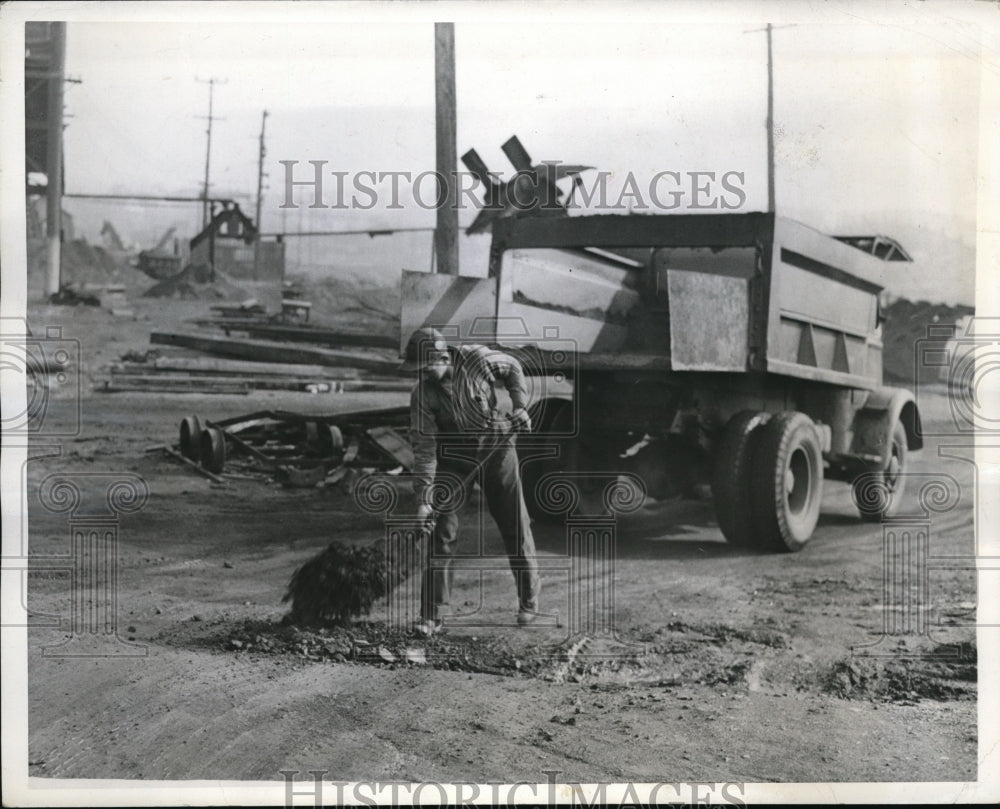 1943 Press Photo Coal Mine Strike