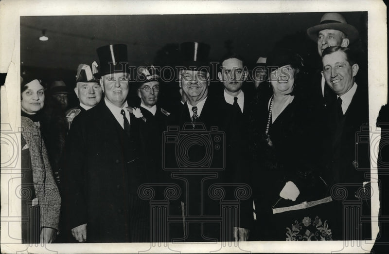 Load image into Gallery viewer, 1931 Press Photo VP Charles Curtis &amp; Film Notables Film Awards Presentation
