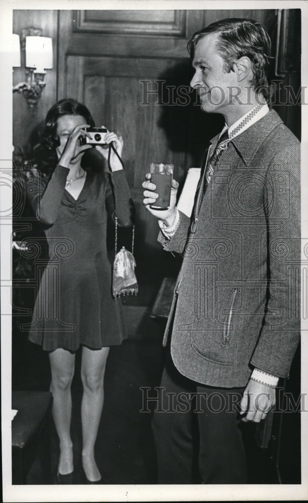 1972 Press Photo Paul Jaretzki Assistant Artistic Administrator & Kathy Meizinge
