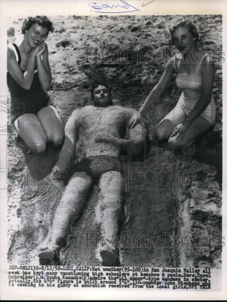 1958 Press Photo Hot weather in San Joaquin Valley kept people at the beaches