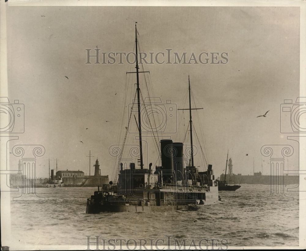 1929 Press Photo Channel Steamer Ville de Leige aground at Dover 48 passengers