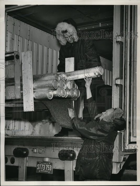 1961 Press Photo Robert Frost & Ralph Frost Load Army Ice Samples On Trucks- Historic Images