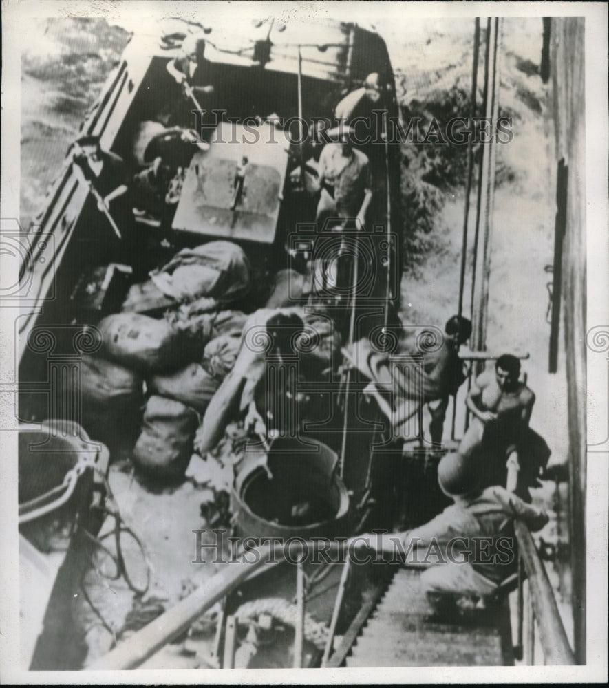 1944 Press Photo Japanese Captured on Barge, Kwajalein Atoll, Marshall Islands- Historic Images