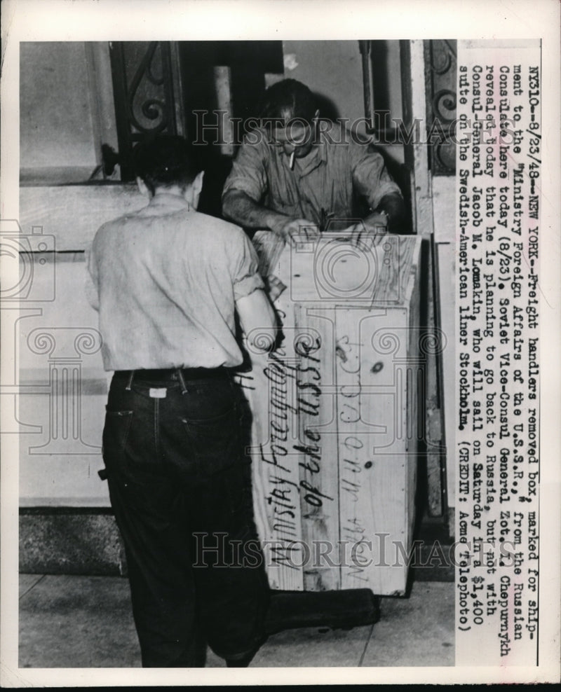 Load image into Gallery viewer, 1948 Press Photo Shipment to the Ministry Foreign Affairs of the U.S.S.R.
