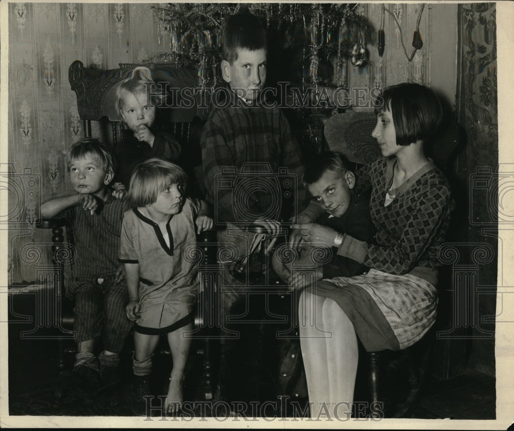 1929 Press Photo Children