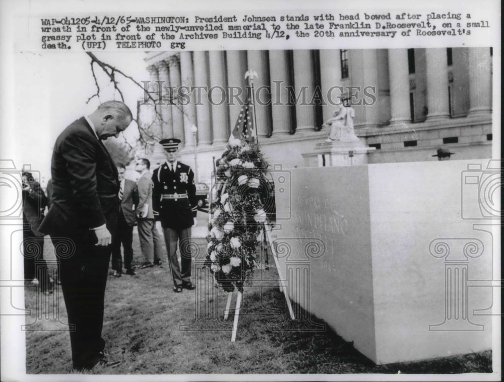 1965 Press Photo President Lyndon Johnson at Franklin Roosevelt memorial