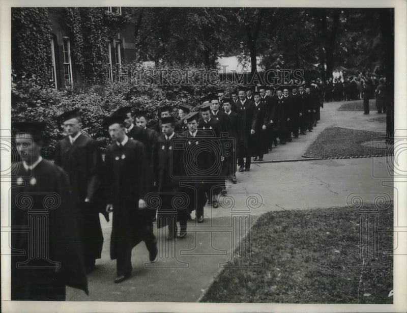Load image into Gallery viewer, 1935 Press Photo Harvard University Commencement Exercises, Cambridge, Mass.
