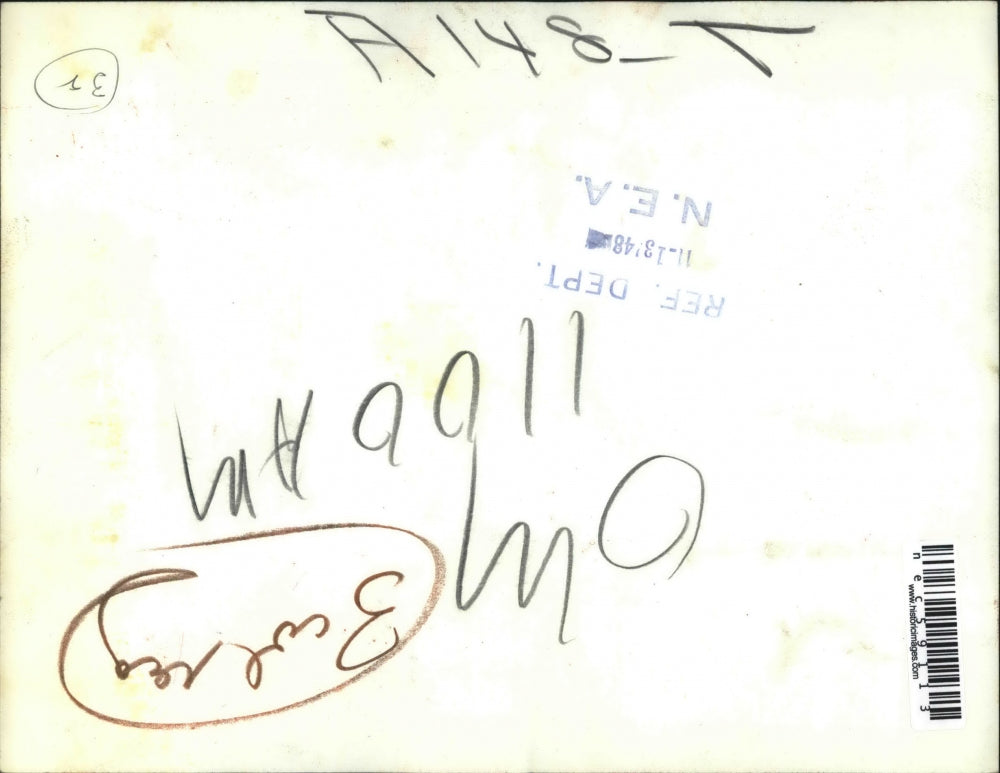 1948 Press Photo Citizens run for shelter as air raid siren sounds.