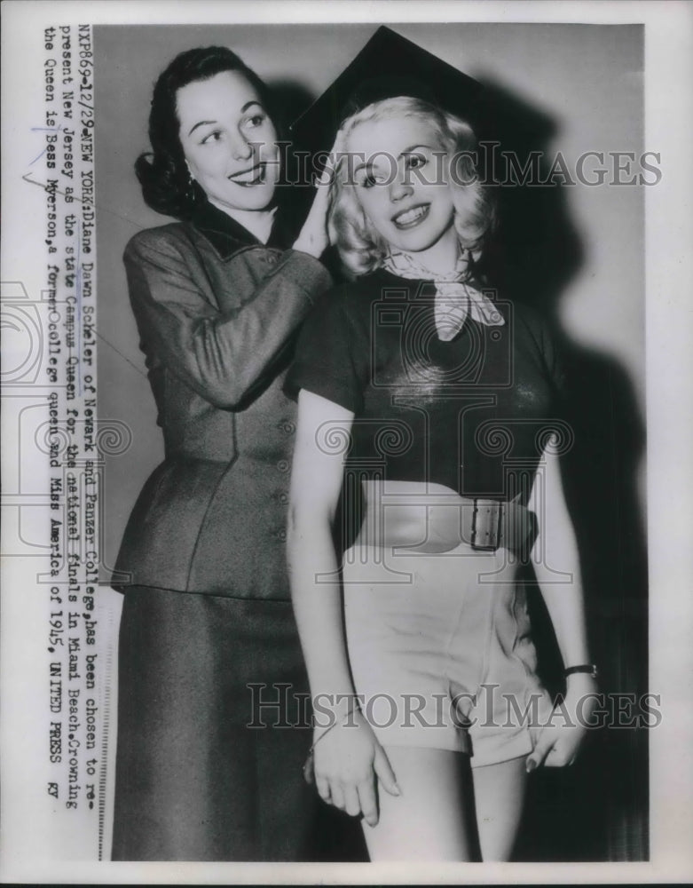 Load image into Gallery viewer, 1954 Press Photo Dawn Scheler represent New Jersey as State Campus Queen
