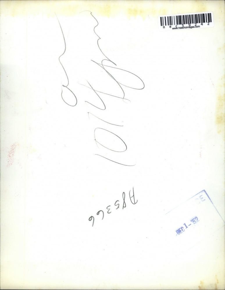 1952 Press Photo Benjamin Smilg escorted after indictment by Federal Grand Jury