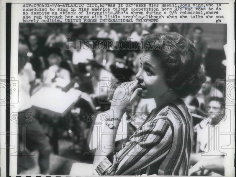 Load image into Gallery viewer, 1961 Press Photo Joan Vine Ms Hawaii has laryngitis for the MS America pageant
