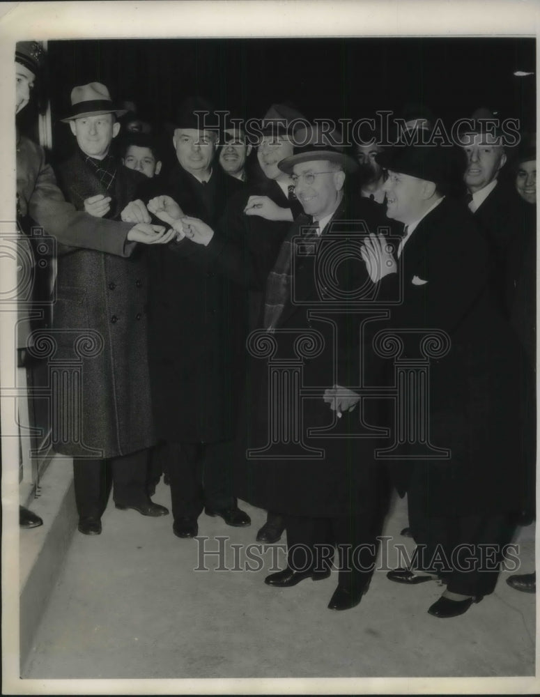 1940 Press Photo Elmer Hildreth Raphael Carretta Charles L Hughes - Historic Images