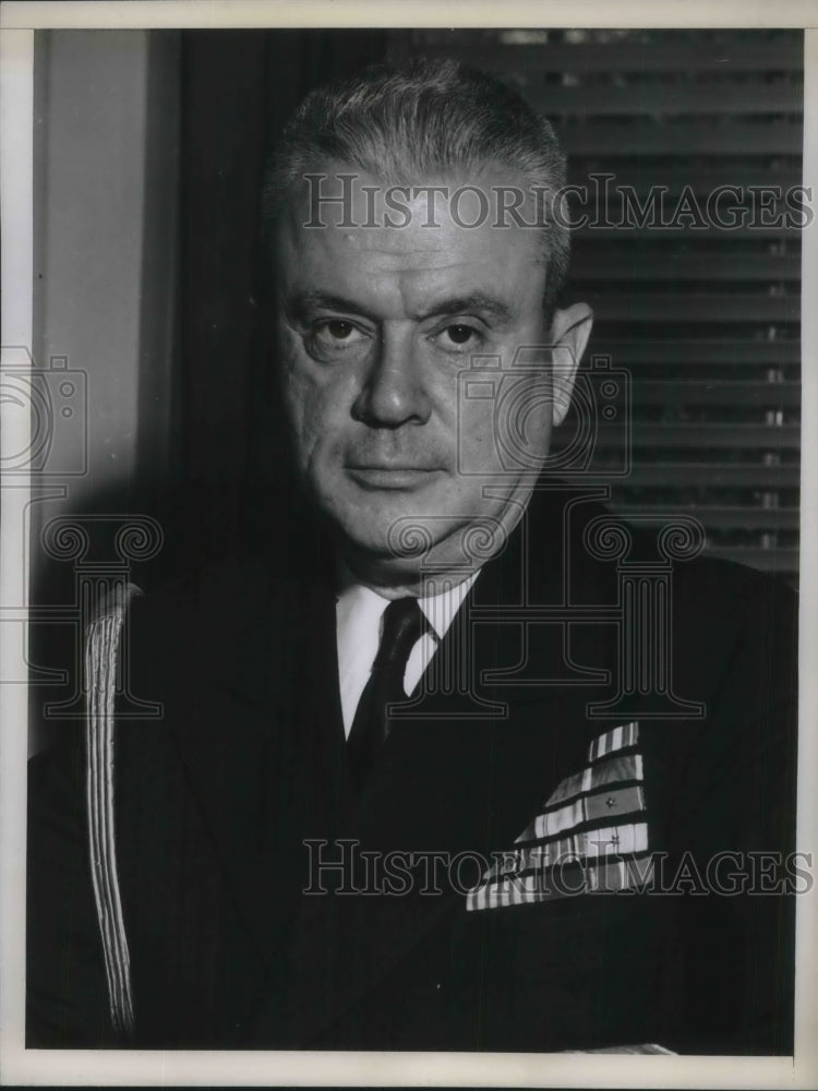 1950 Press Photo D.C. Former asst sec of State Julius Holmes- Historic Images