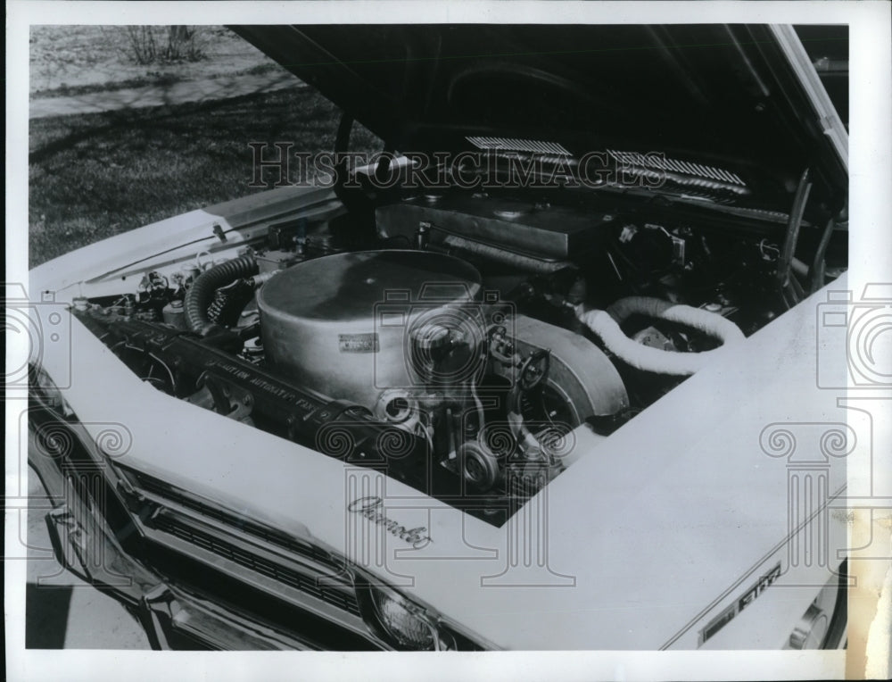 1969 Press Photo General Motors SE-124 Under Hood Peek Of Large Car Engine- Historic Images