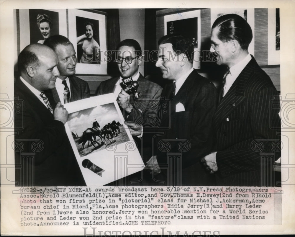 1948 Press Photo Gov. Thomas E. Dewey & Acme Editor Harold Blumenfeld At Awards