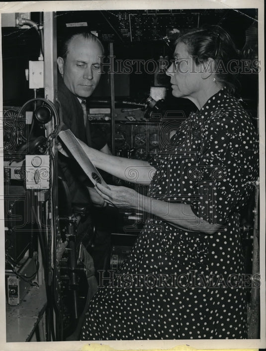 1947 Press Photo Mrs. Mamie Nelson, completed a 26074-mile flight across Pacific- Historic Images