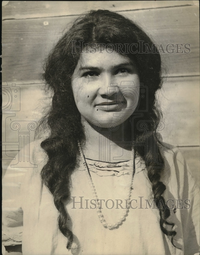 1925 Press Photo Adeline and John Santos, 18 and 16. sister and brother.- Historic Images