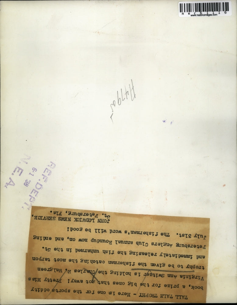 1938 Press Photo Virginia Ann Switzer & CR Walgreen trophy for Fla. fishing