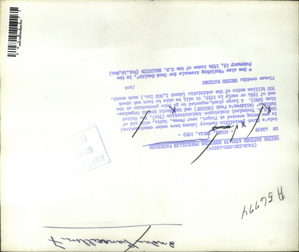 1954 Press Photo Asiain penicillian factory at Poona, India