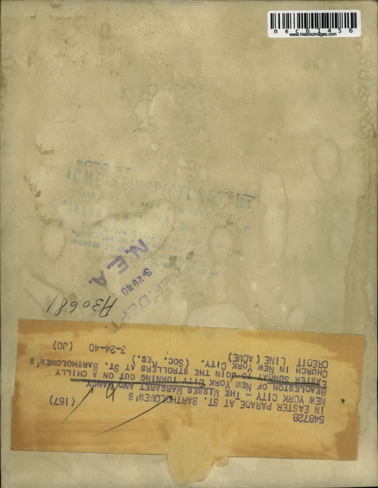 1940 Press Photo Margaret & Nancy Beadelston, Easter