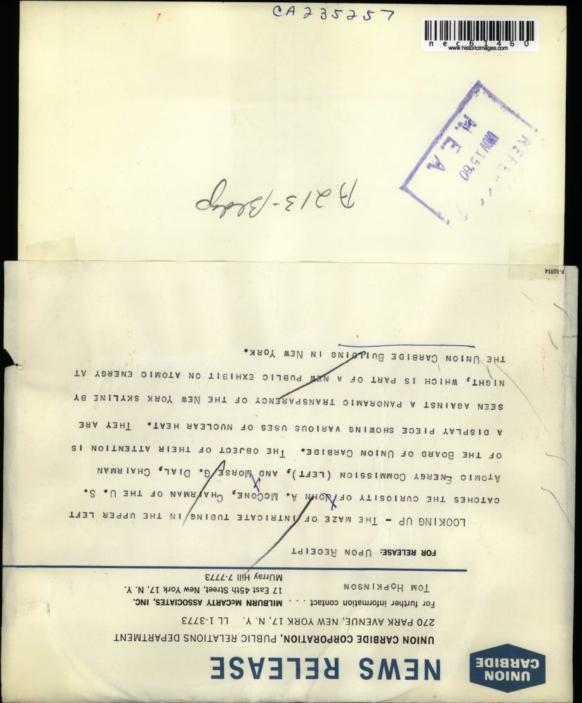 1960 Press Photo US AEC chair John A McCone & Morse G Dial of Union Carbide