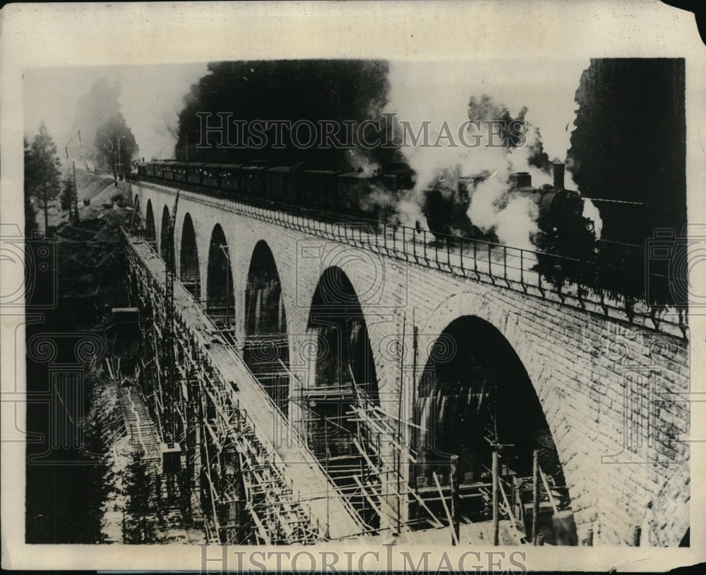 1927 Press Photo The largest stone bridge in Europe crosses abyss of Ravenna