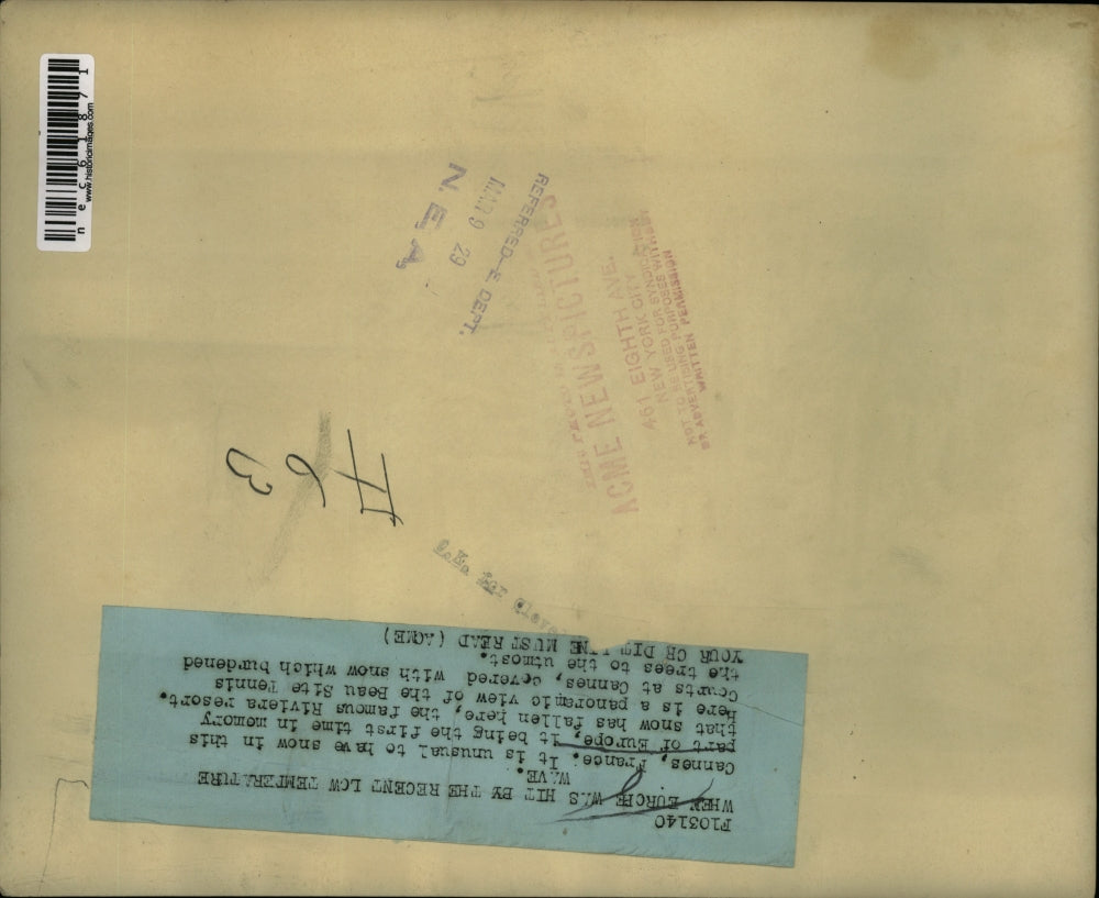 1929 Press Photo Unusual for snow in Cannes, France. Riviera resort.