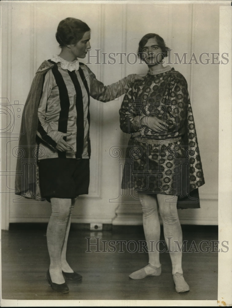 1930 Press Photo Dress Rehearesal of Wellesly College show- Historic Images