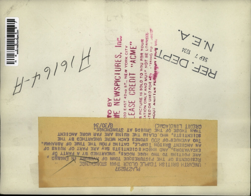 1934 Press Photo Unearth British Templer Older than Stonhenge