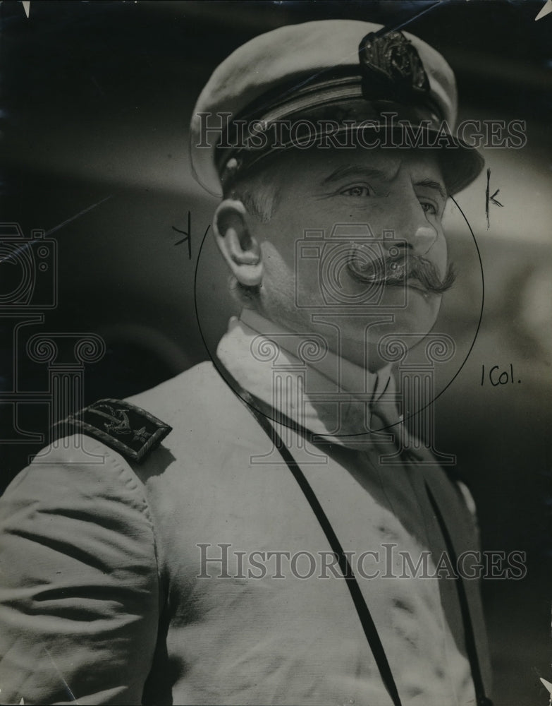 1925 Press Photo Capt Carlos Miranda, Cmdr of Pres Sarnmeito - nec62671- Historic Images