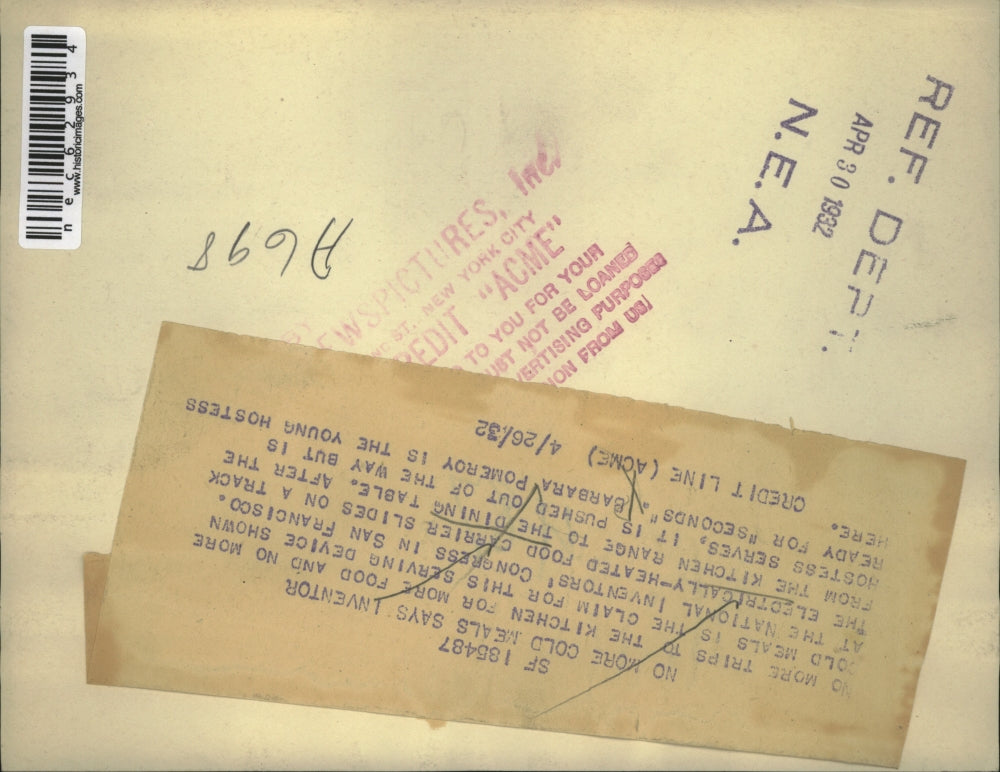 1932 Press Photo Electrically Heated Food Carrier at Nat'l Inventors' Congress