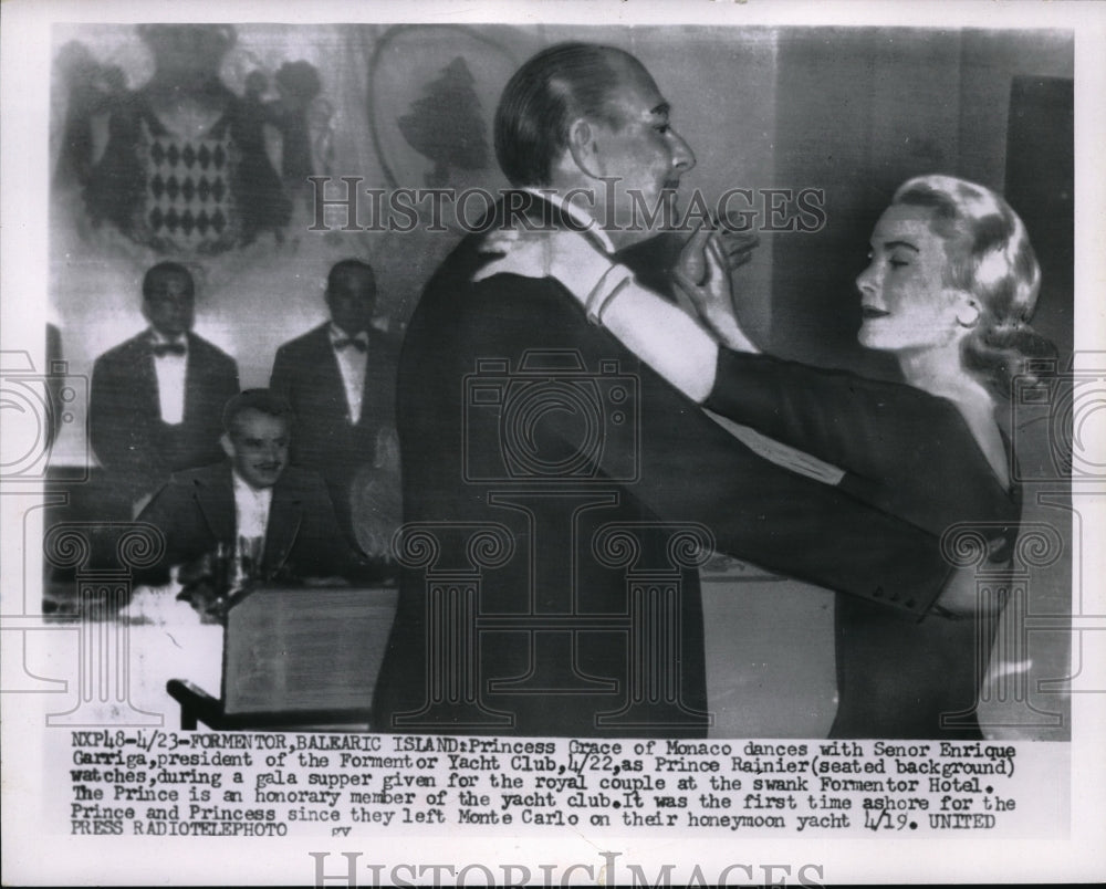 1956 Press Photo Monaco Princess Grace dances with Senor Enrique Garriga